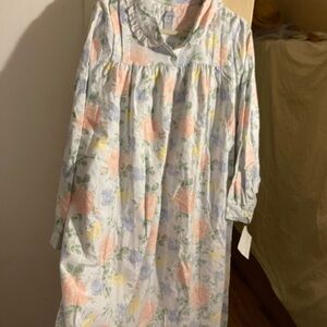 Floral Long Sleeve Nightgown